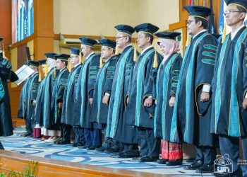 UIN Jakarta Kukuhkan 13 Guru Besar Baru, Menag Dorong Kebangkitan Reputasi Keilmuan Ciputat