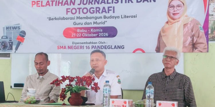 Tingkatkan Literasi Media, Guru dan Siswa SMAN 16 Pandeglang Dibekali Kemampuan Jurnalistik