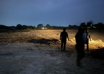 Penambangan tanah urug ilegal