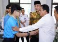 Pelepasan calon mahasiswa ke luar negeri